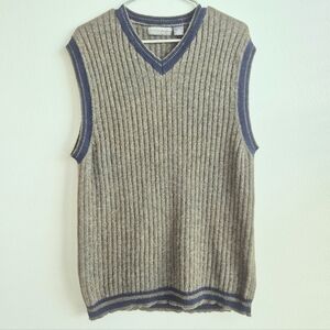 Vintage 100% Lambswool Structure Ribbed V Neck Vest Size XL